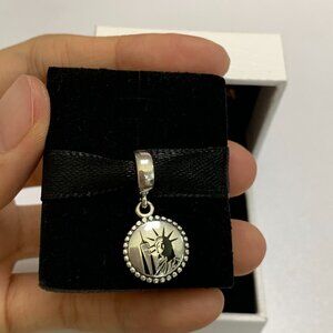 Pandora Statue of Liberty City Skyline Charm